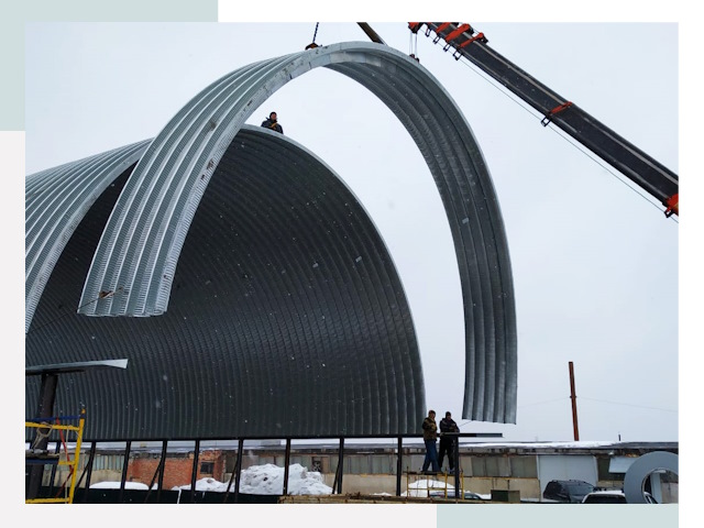 Полукруглые ангары в Великом Новгороде
